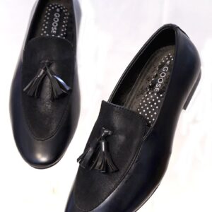 Men Black Solid Formal Loafers
