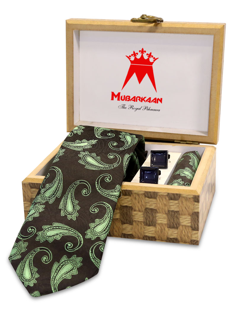 MBRK-TCS-003 Men Green Tie Pocket Square And Cufflink